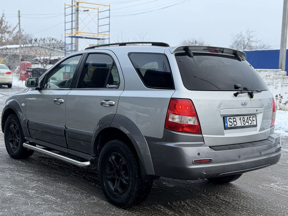 Kia Sorento 2.5 дизель полный привод рама продам или обмен