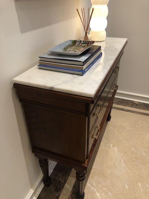 Cómoda Estilo Classico