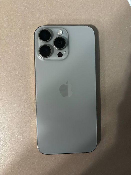 Apple iPhone 16 pro max 256Gb.