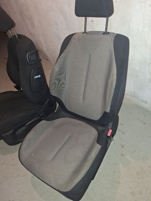 Fotele Citroën c4 cupe