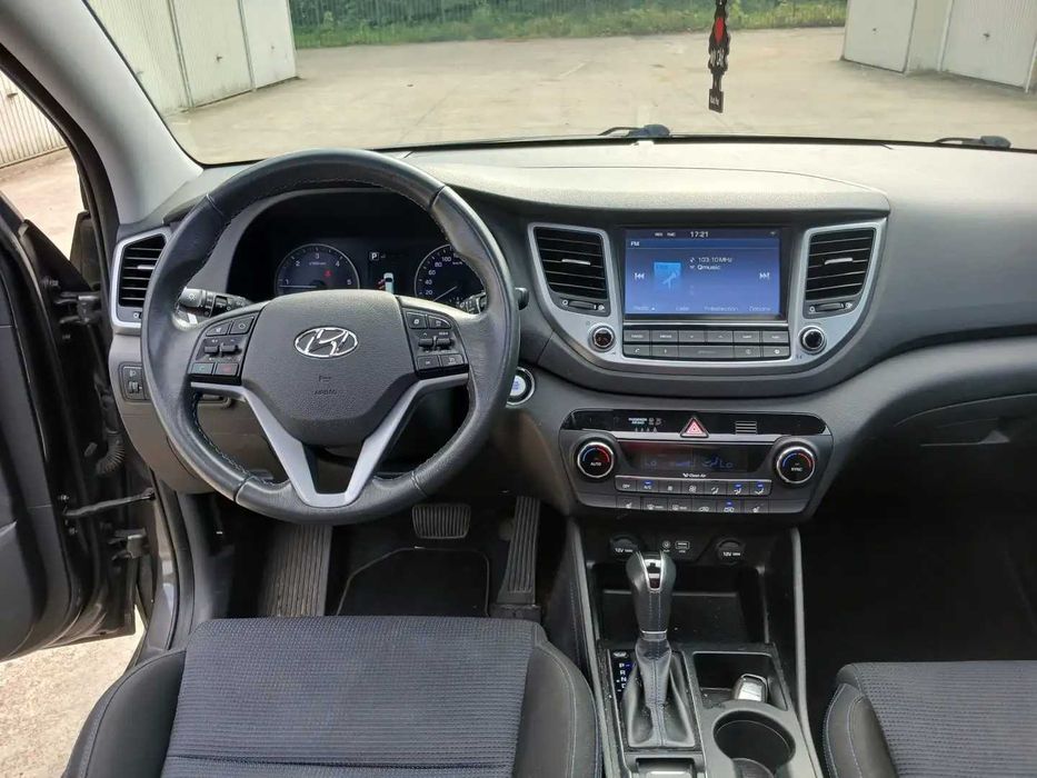 Hyundai TUCSON 1.7 дизель 2017р
