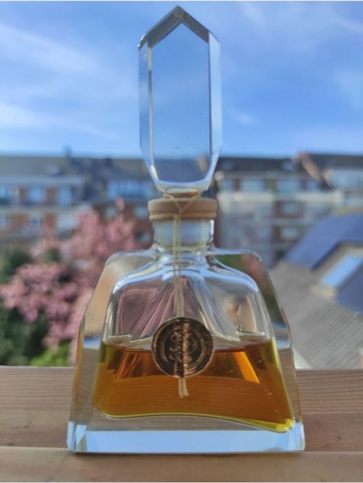 Riga.Dzintars  Latvija.Духи Латвия.