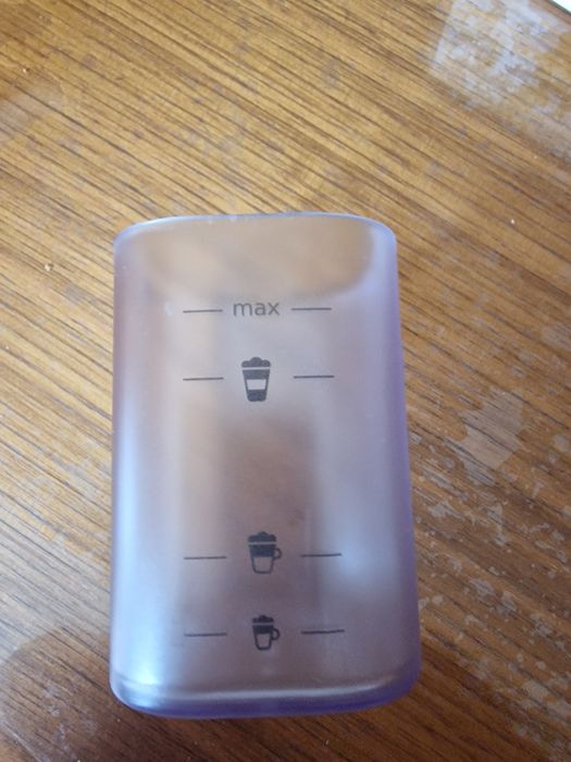 Maquina de café nespresso DeLonghi Lattissima One Evo