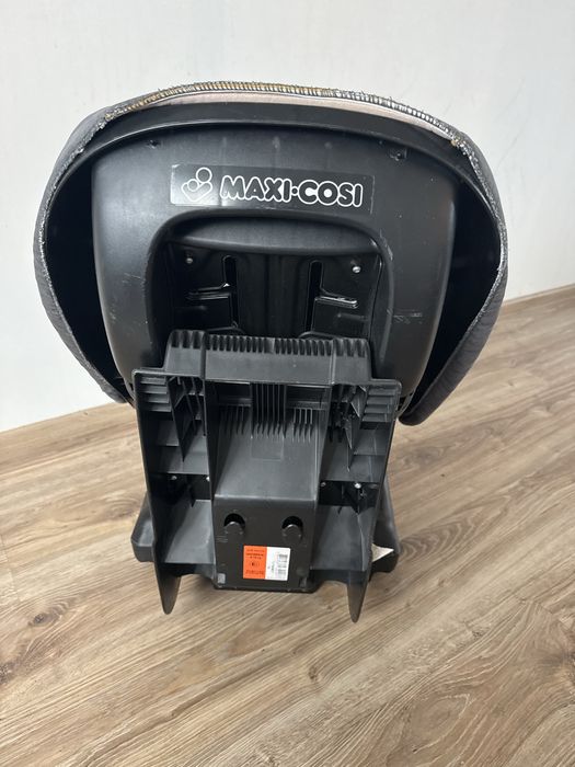 Автокресло Maxi Cosi 9-18 кг.