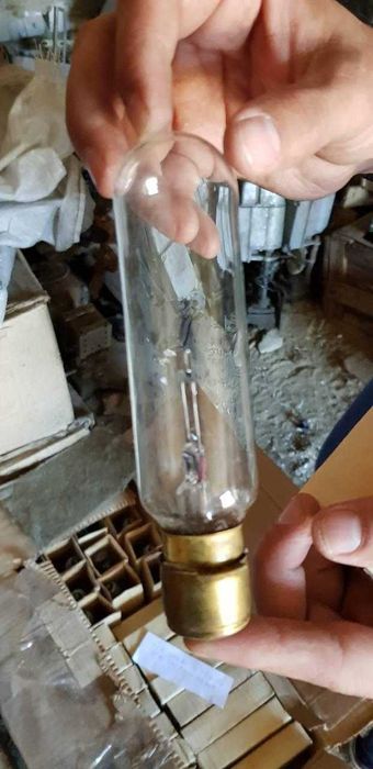 Лампы, светильники,  сигнальная арматура, панели. патроны разные