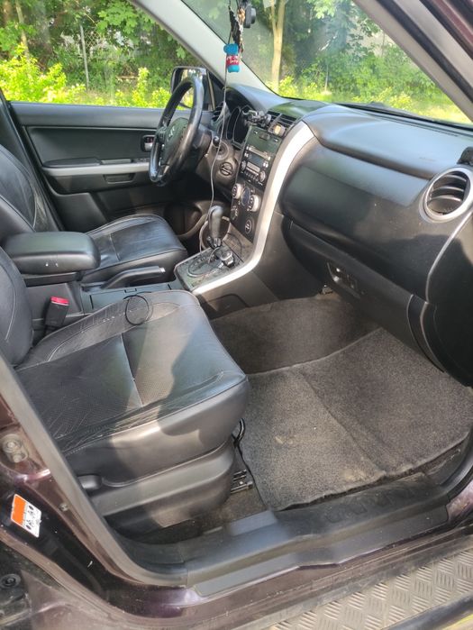 Suzuki grand Vitara,de luxe.Salon Polska