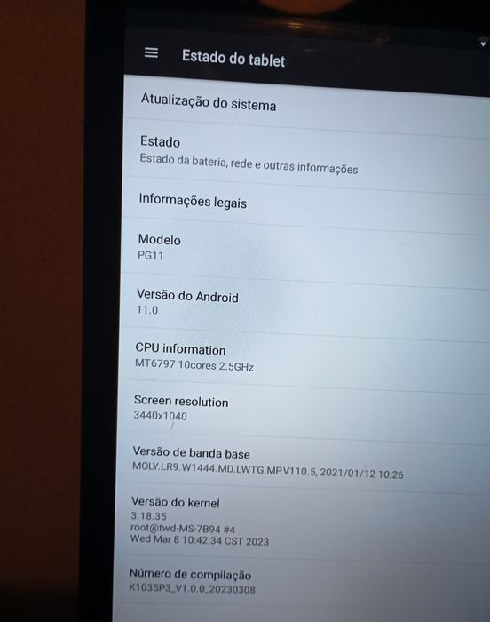 Tablet preto modelo PG11513783900637777927
