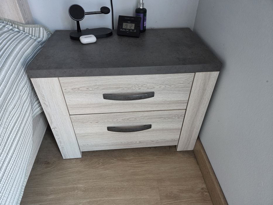 Cama de Casal com Mesinhas