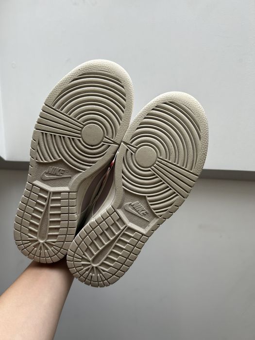 Кросівки Nike - розмір 36.5