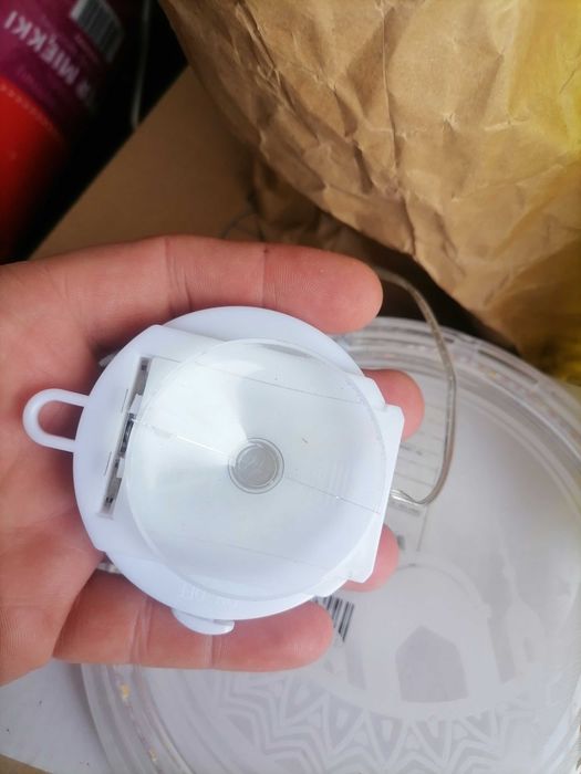 Lampka na pszyzsawkę szybę na baterje