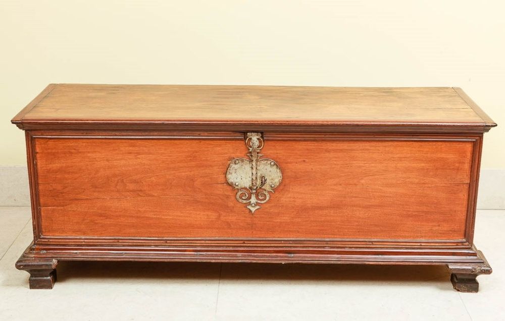 Arca Madeira Antiga - Colecções - Antiguidades - OLX Portugal