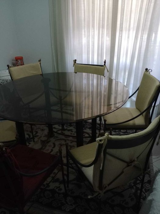 Mesa vidro com cadeiras