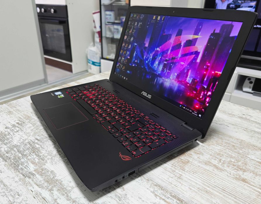 Игровой Asus ROG 15.6" IPS (Core i5/Nvidia GTX960M/ОЗУ 12GB DDR4/SSD+1TB HDD/АКБ 4ч)
