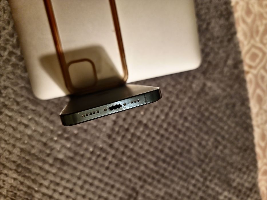 Iphone 12 pro em ótimo estado