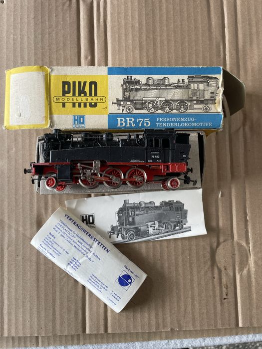 Piko Schicht Prefo h0 lokomotywa BR75 sprawna i jezdna.
