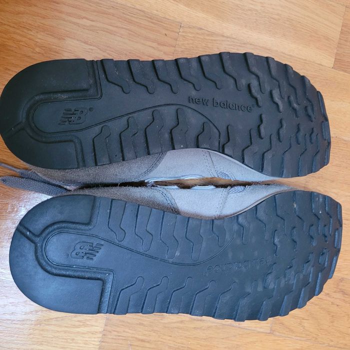Damskie buty New Balanse 40,5/26,5