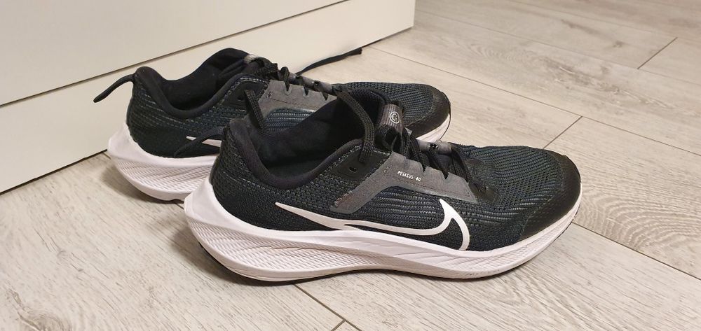 NIKE PEGASUS 40 buty damskie rozmiar 39 wkładka 24,5cm stan bardzo dob