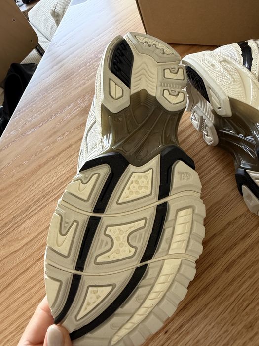 Asics Gel-Kayano14 imperfection pack cream (limited edition)