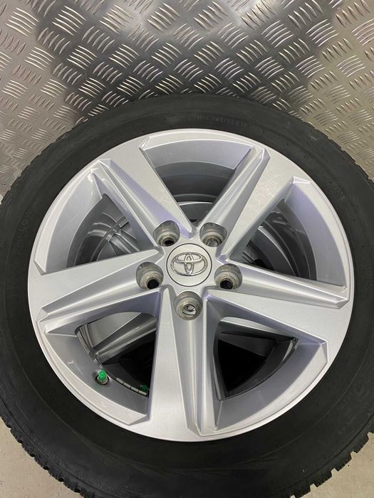 Koła Toyota Corolla Yaris Auris Avensis 7x16 ET40 5x114,3 Adax Koźle