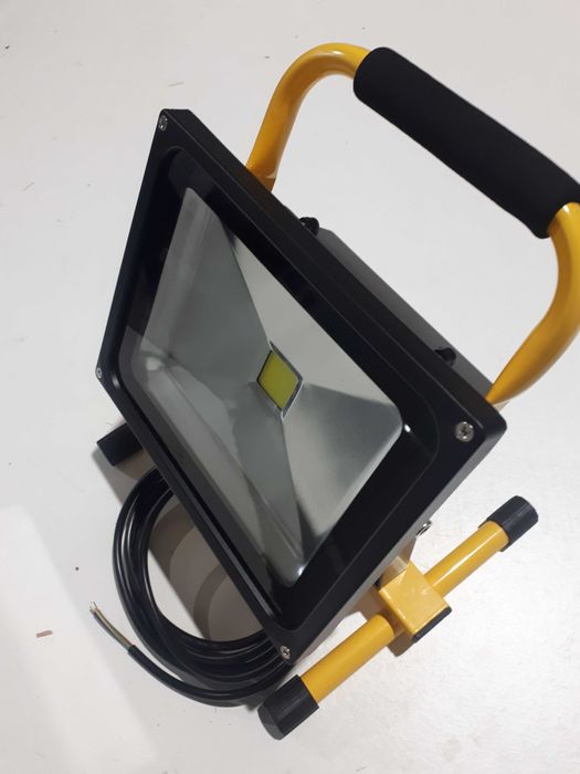 projector  ip65\ 3000 horas hg o.0m