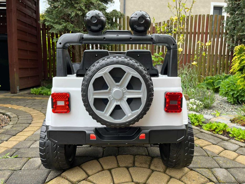 Autko na akumulator Jeep Wrangler 4x4. Nowy!