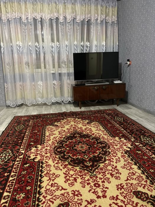 Здам двокімнатну  квартиру  подобово посуточно