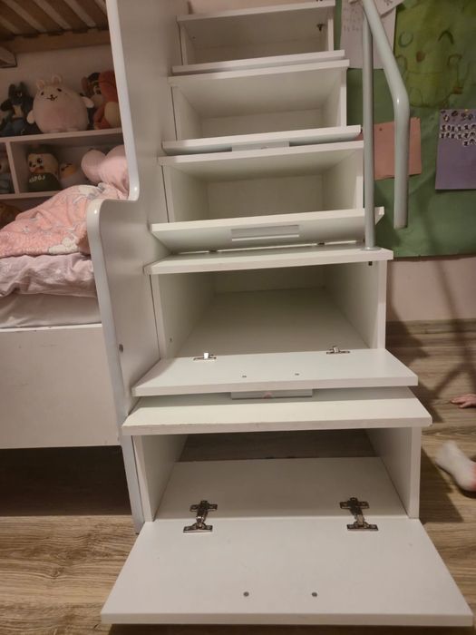 Łóżko piętrowe ze schodkami Kiddo 1  bez materacy.