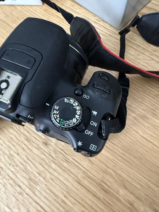 Canon EOS 650D + EF 40mm f 2.8