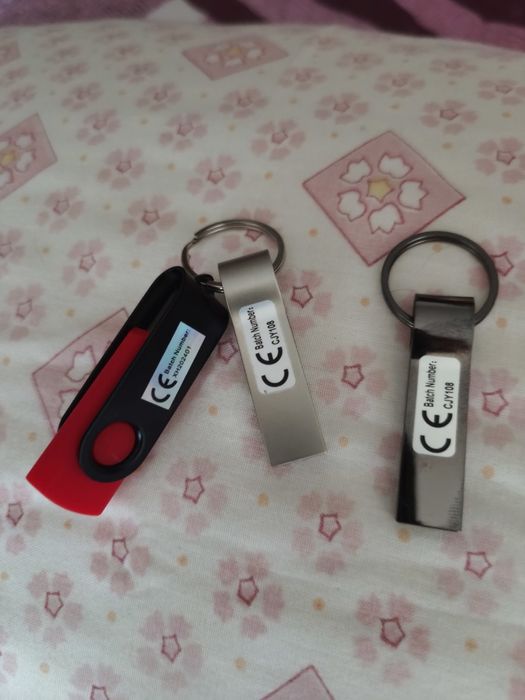 PenDrives 16Gb - 32Gb