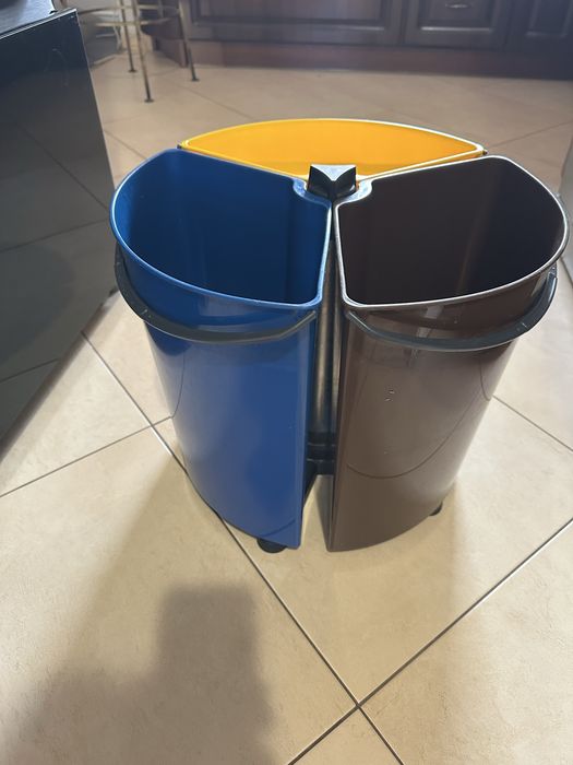 Kosz na śmieci obrotowy do segregacji ECOBIN
