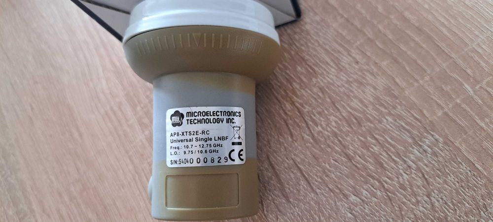 Konwerter AP8-XTS2E-RC na 1 wejście do anteny satelitarnej