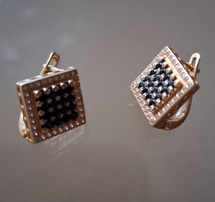 Сережки золоті 585 проби, вага 4,74 грами