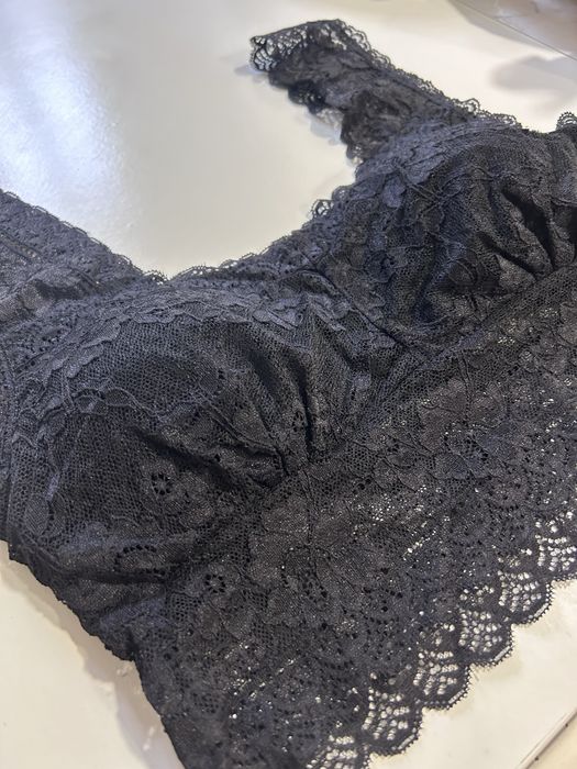 Bealette (Crop top) de renda