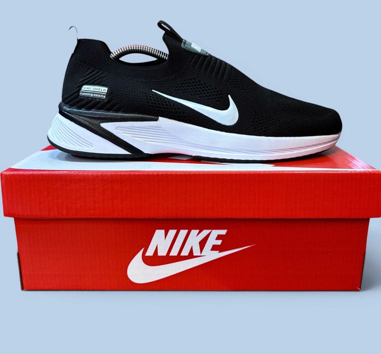 (2330) Легкі кросівки тапочки Nike повномірні чорні (41-46)