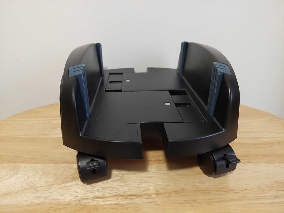 Suporte PC c/ rodas - Estado Novo