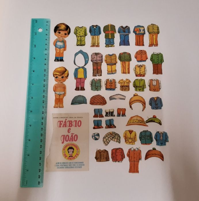 Bonecas em papel para vestir anos 70