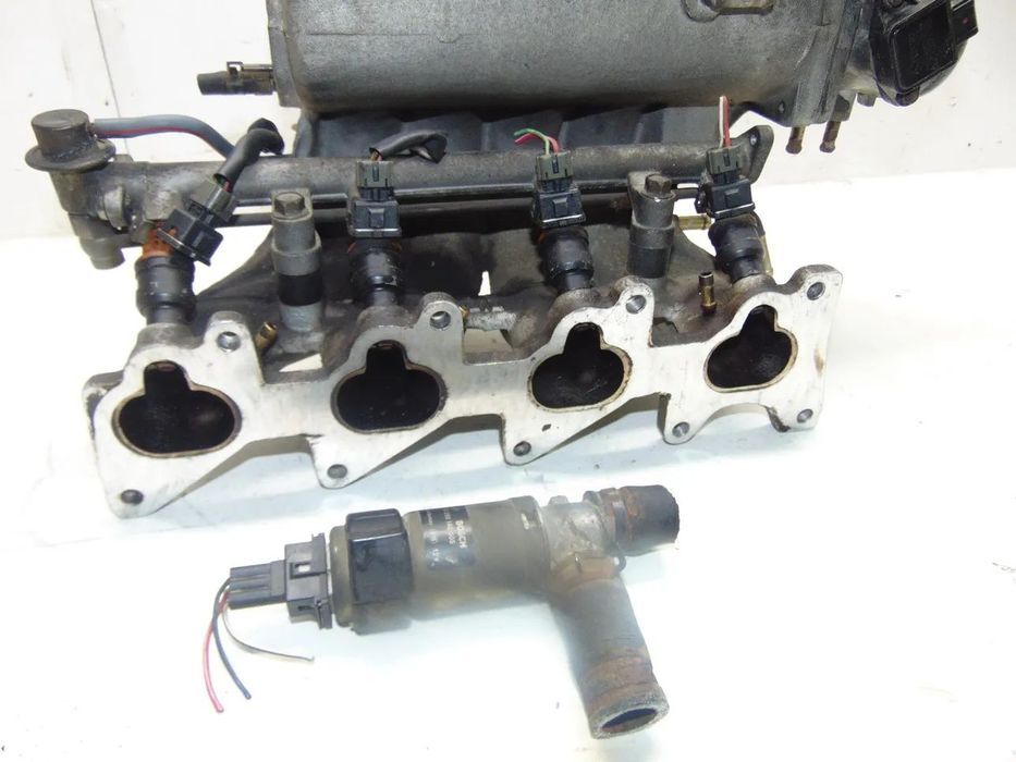 Hyundai S coupê colector admissão