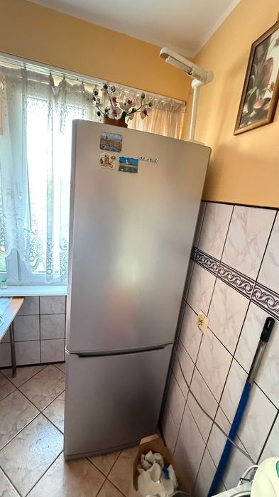 Sprzedam lodówkę Samsung