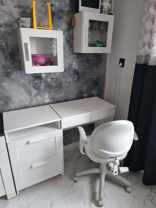 Komplet mebli biurko toaletka