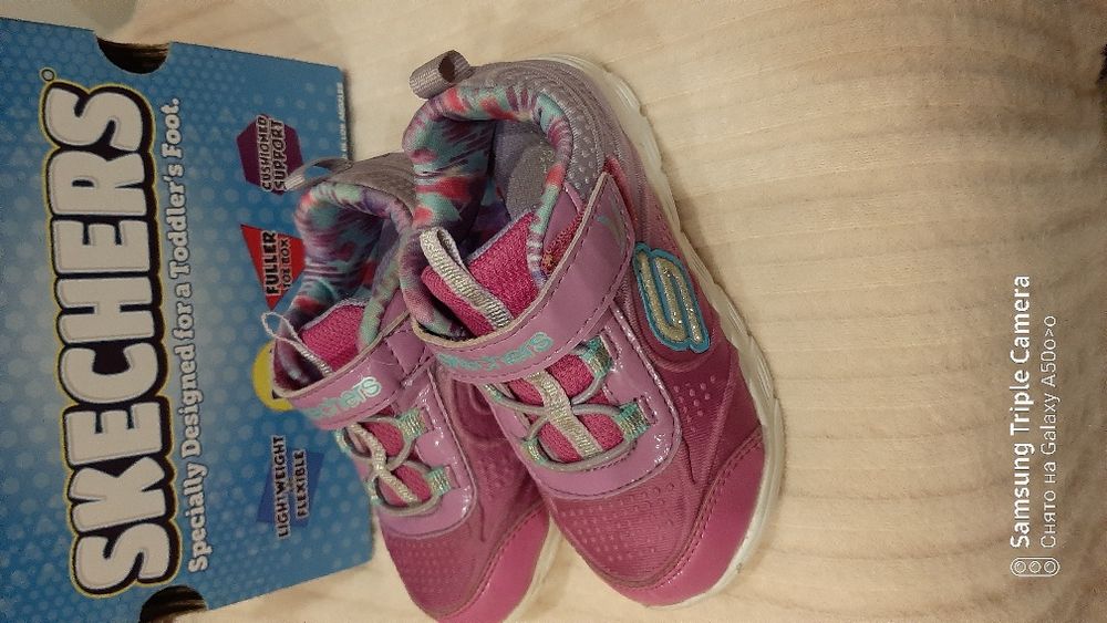 Кроссовки детские skechers
