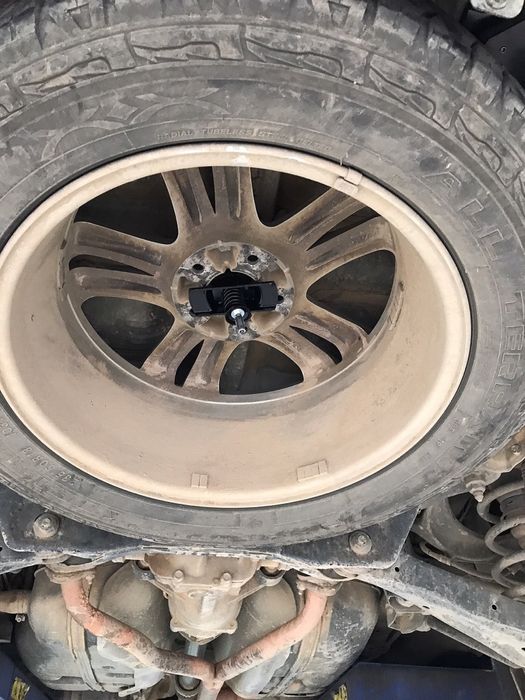 Кріплення запаски Хюндай Санта-Фе 2. 2006-12/Кіа Соренто 2.  2009-12