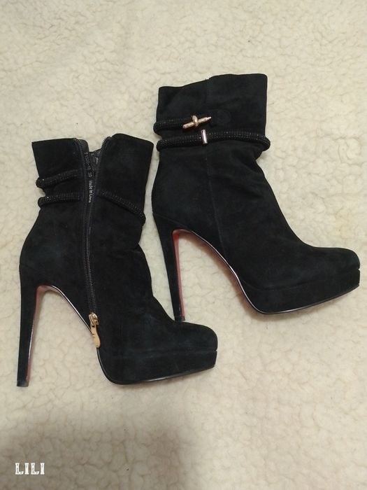 Полусапожки замшевые