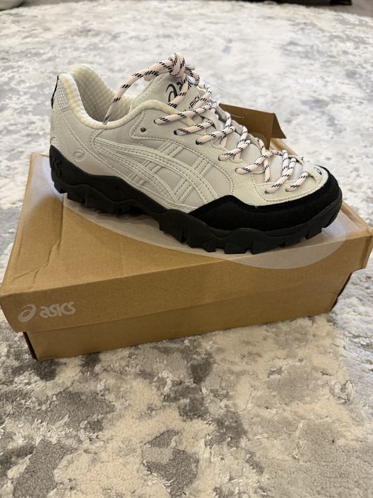 Кросівки asics gel pickax