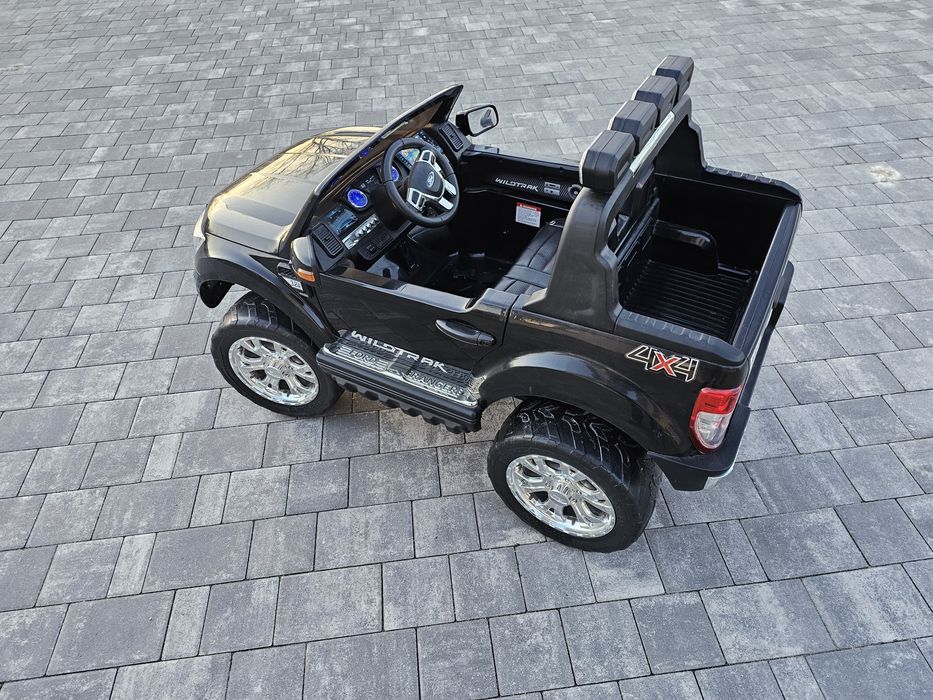 FORD RANGER WILDTRAK na pilota, dwuosobowy