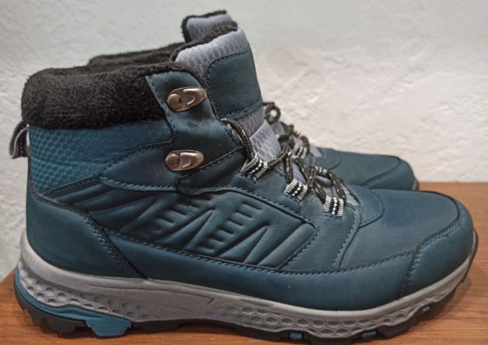 Черевики   40 розміру