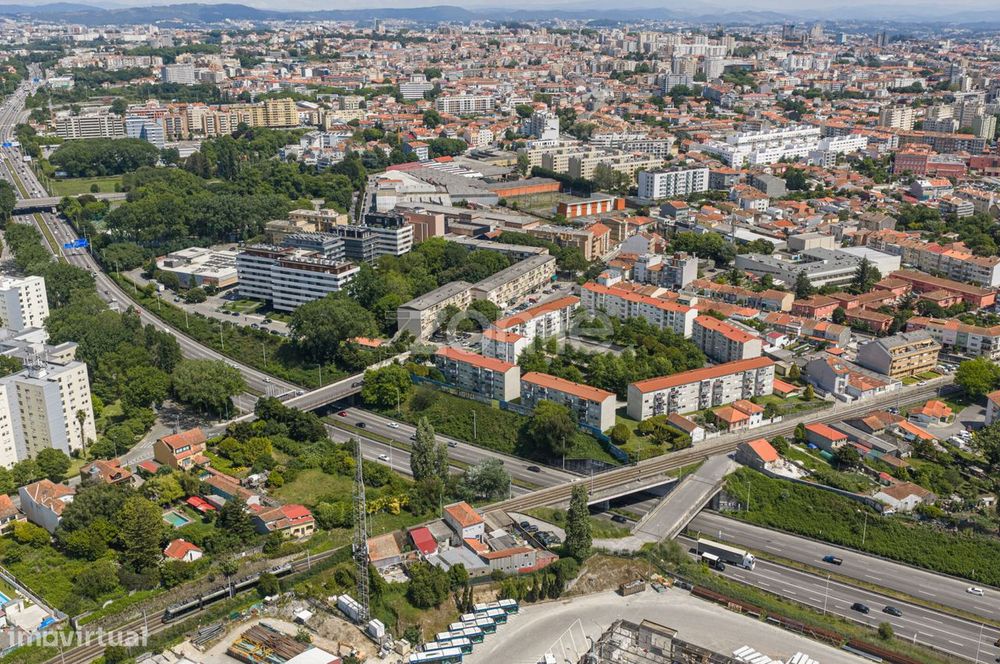 Apartamento T3 Prelada perto do metro