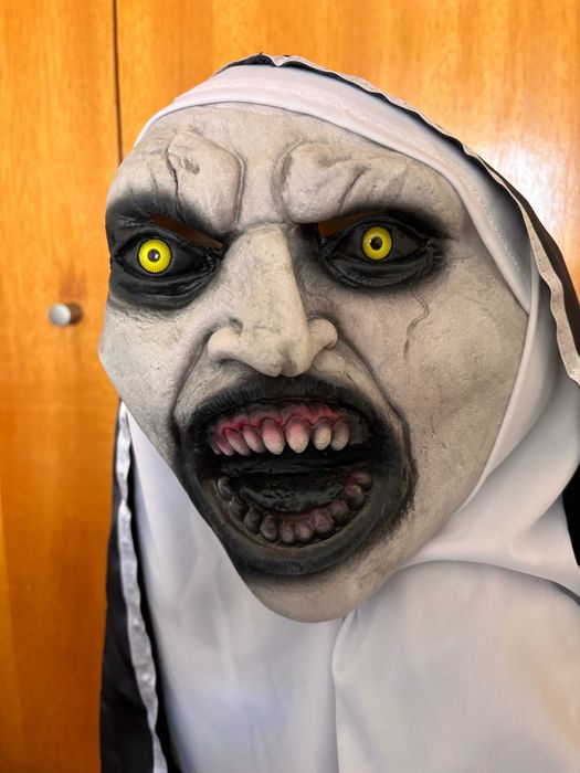 Máscara Freira nova