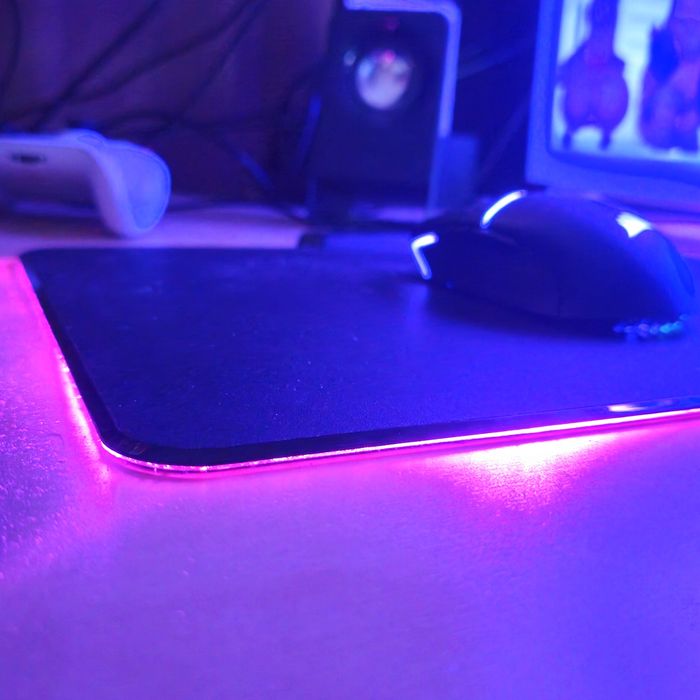 Razer Firefly V3 mousepad

Tapete de rato de superfície dura para que