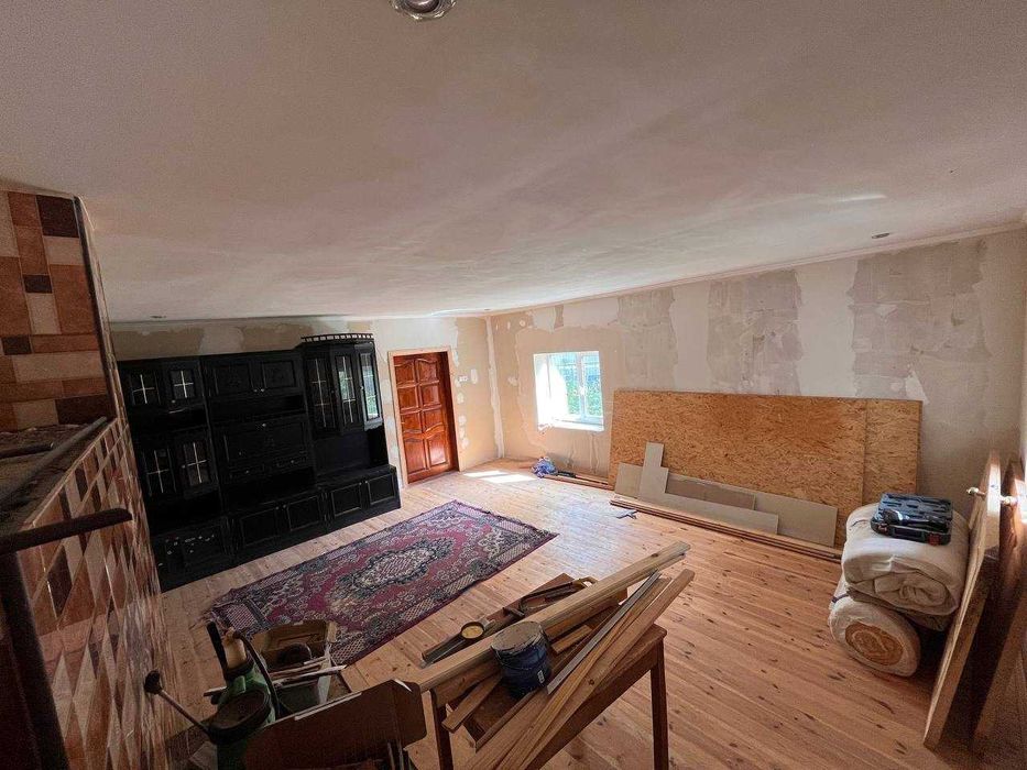 Продам будинок у затишному місці з власним садом