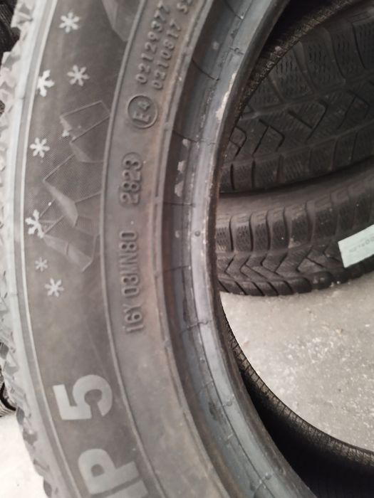 2 opony Semperit zima 225/55/R17 jak nówki 2023 rok.